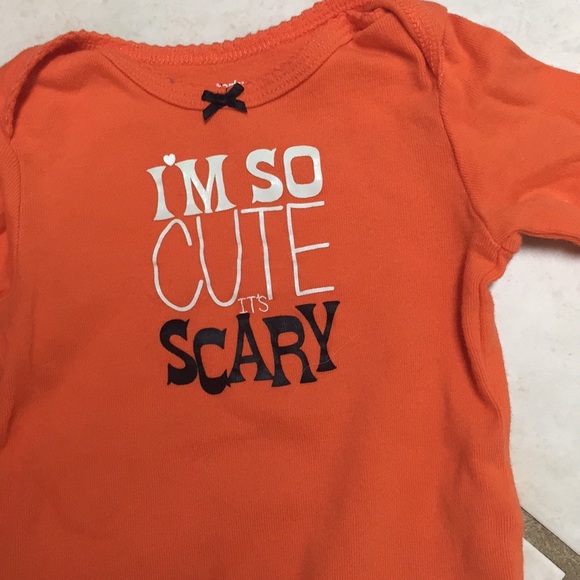 Carter 6 mos Halloween onesie: Thanksgiving bib - Picture 3 of 3